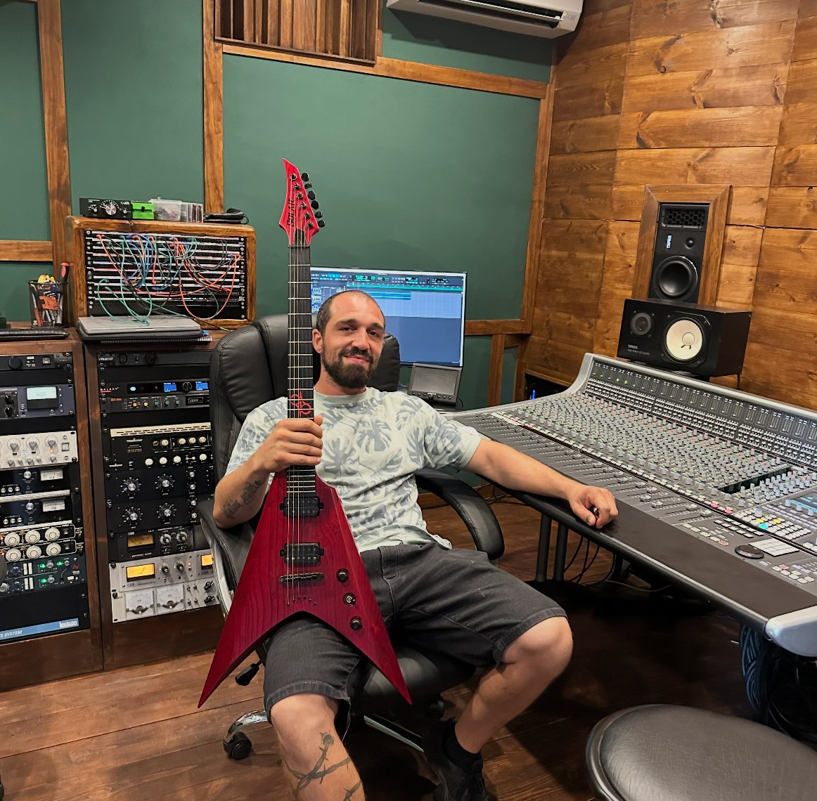 Jey Retador en el estudio